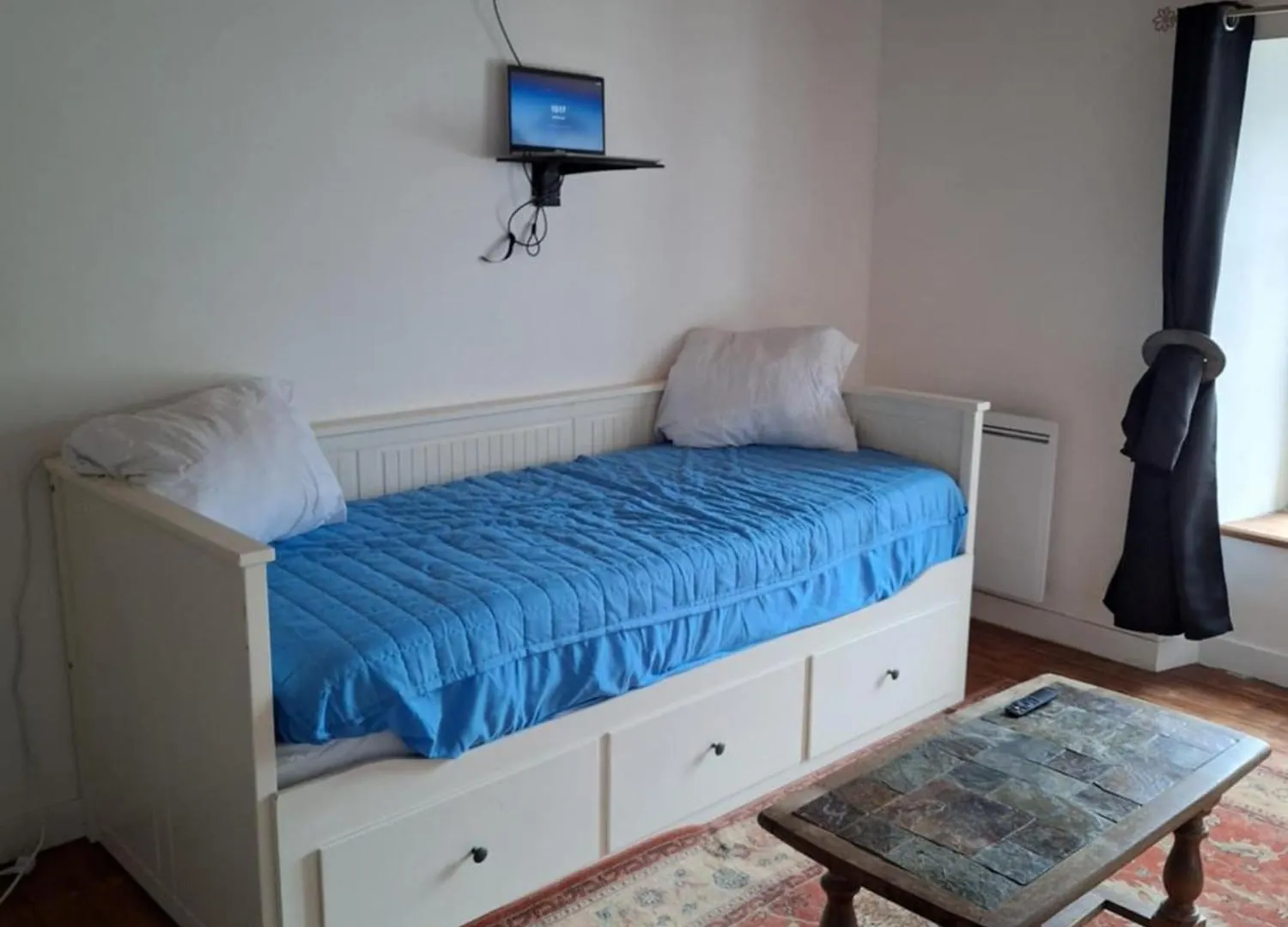 Le Gite Des Korrigans La Feuillee Country house